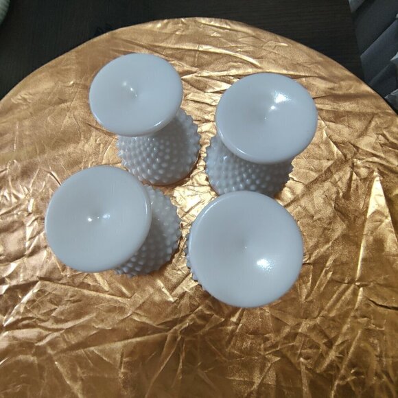 Ice Cream Cups in Hobnail, on a footed base. Amazing White Milkglass from Fenton - Picture 2 of 8